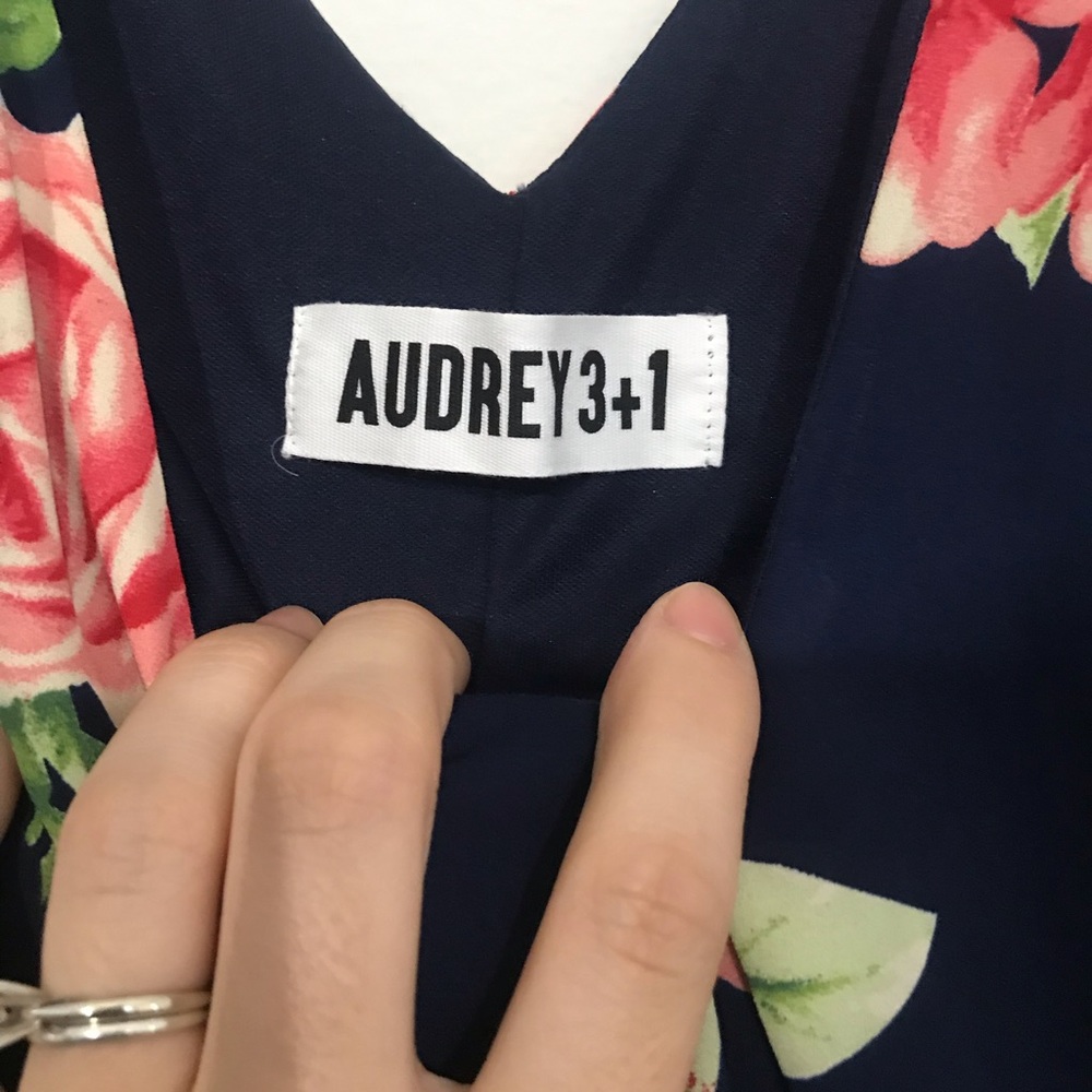 Floral Romper - Picture 4 of 5